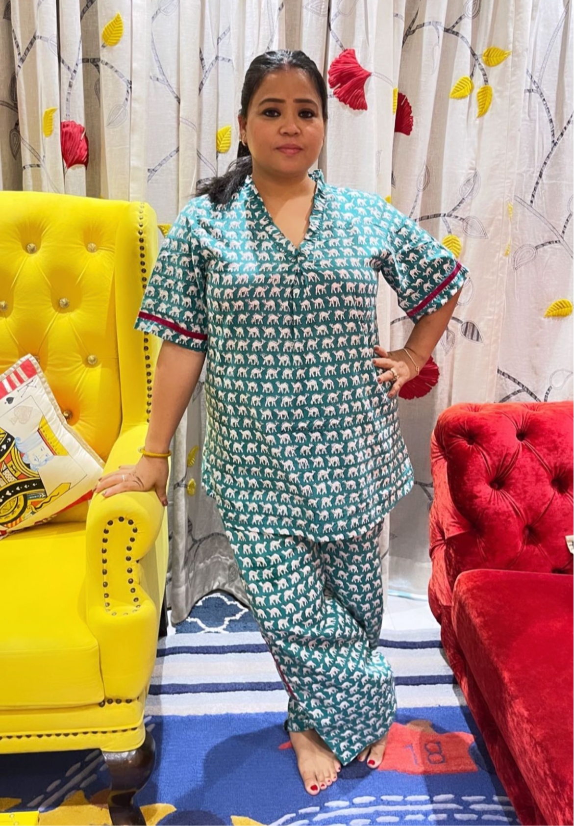 Laughter queen in Green Night Suit