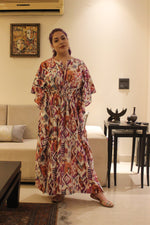 Load image into Gallery viewer, AROMA MESS KAFTAN House of Viraasi #sustainable-fashion# #slow-fashion# #freesizeclothes# #bodypositivity#
