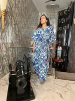 Load image into Gallery viewer, BLIZZARD MESS KAFTAN House of Viraasi #sustainable-fashion# #slow-fashion# #freesizeclothes# #bodypositivity#
