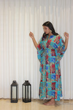Load image into Gallery viewer, BLUE BOO KAFTAN House of Viraasi #sustainable-fashion# #slow-fashion# #freesizeclothes# #bodypositivity#
