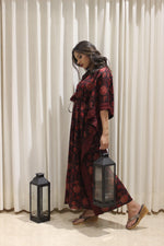 Load image into Gallery viewer, KRISTINE DIVINE KAFTAN House of Viraasi #sustainable-fashion# #slow-fashion# #freesizeclothes# #bodypositivity#
