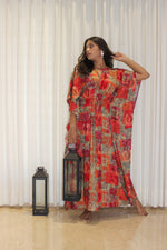Load image into Gallery viewer, RUBY ROO KAFTAN House of Viraasi #sustainable-fashion# #slow-fashion# #freesizeclothes# #bodypositivity#
