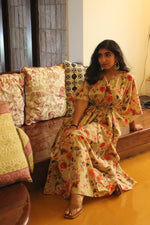 Load image into Gallery viewer, SPACE GARDEN KAFTAN House of Viraasi #sustainable-fashion# #slow-fashion# #freesizeclothes# #bodypositivity#
